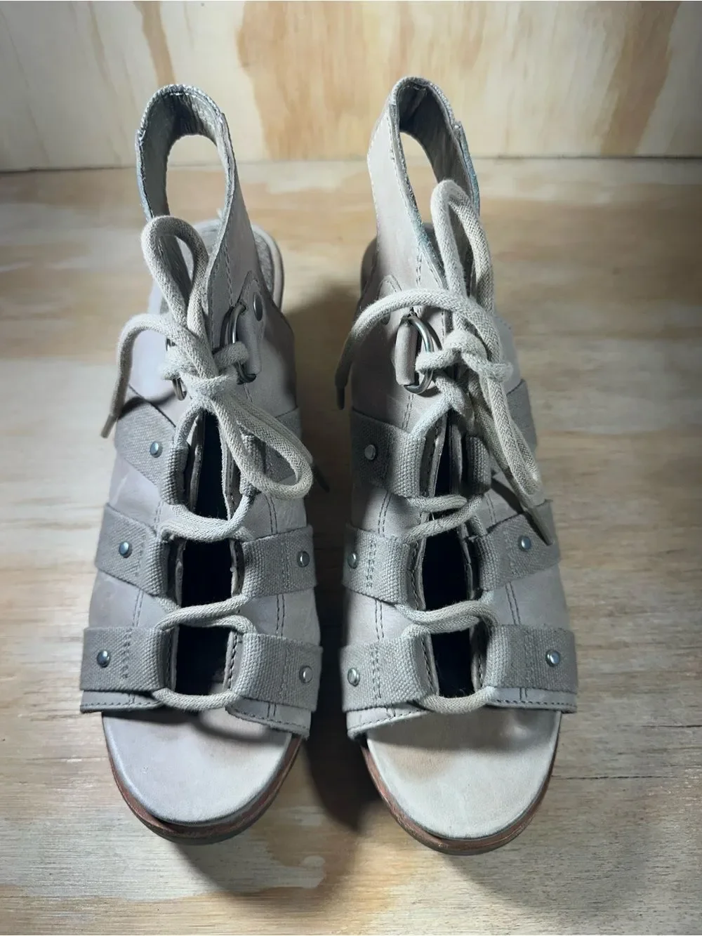 Sorel leather taupe